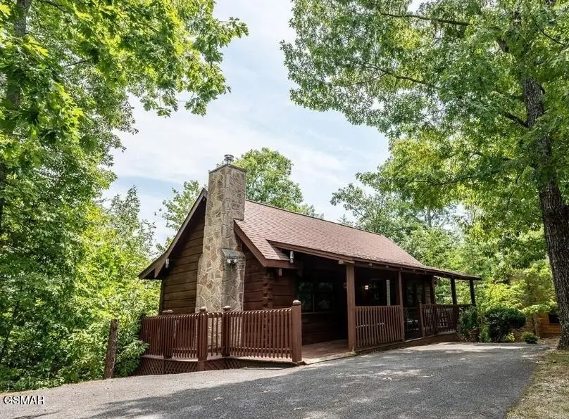 667 Kings Hills Boulevard, Pigeon Forge, TN 37863 - #1