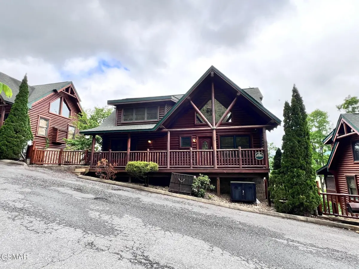1726 Summit View Way, Pigeon Forge, TN 37862 - #1