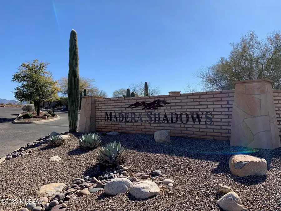 640 E Canyon Rock Road #00049, Green Valley, AZ 85614 - Image #3