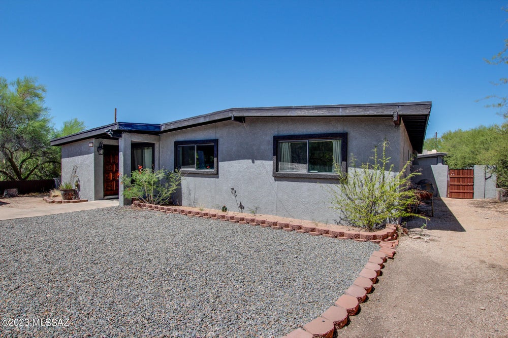 7841 N Village Avenue, Tucson, AZ 85704 ERA