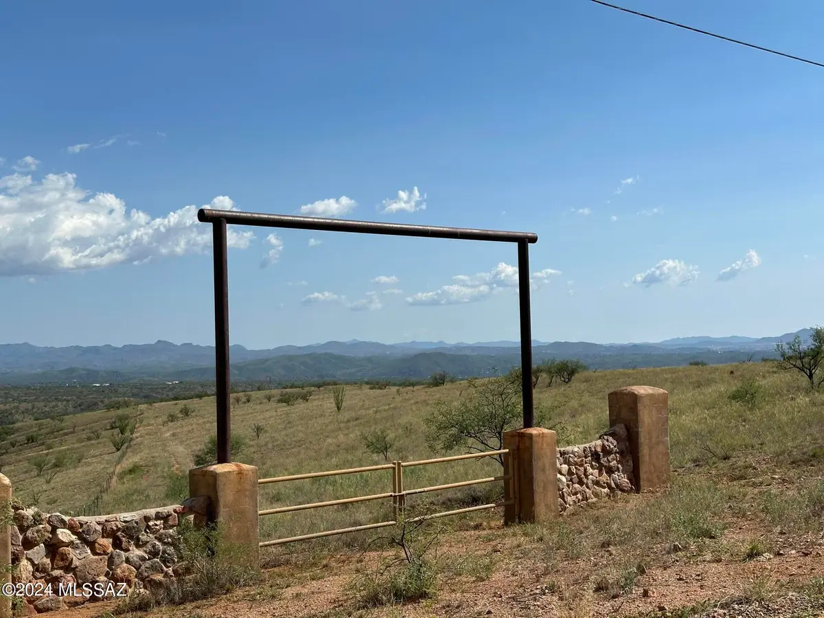 187 Lado De Loma, Patagonia, AZ 85624 - Image #1