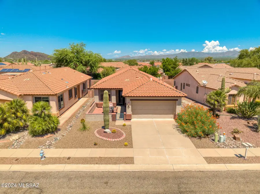 9513 N Twinkling Shadows, Tucson, AZ 85743 - #2