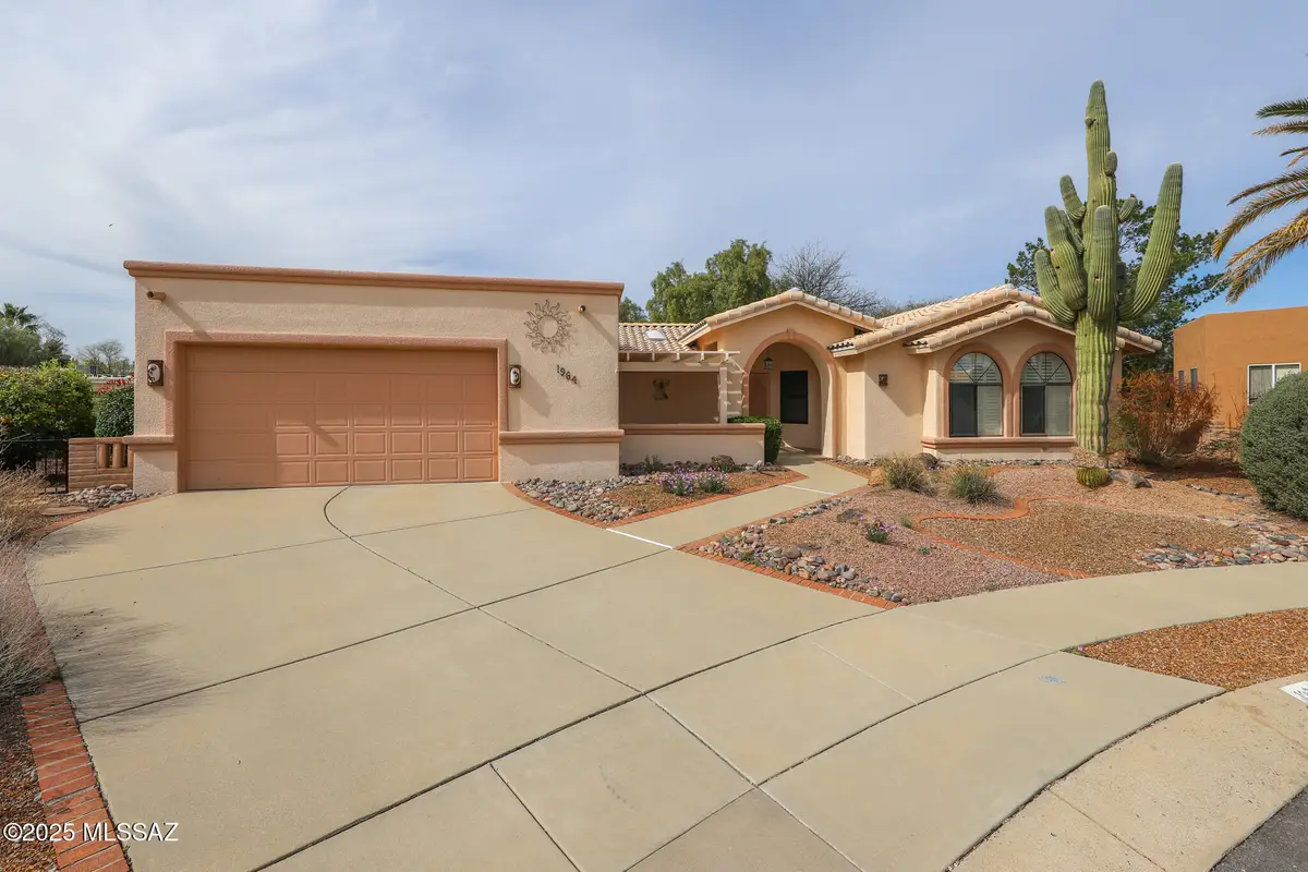 1964 S Abrego Drive, Green Valley, AZ 85614 - Image #1
