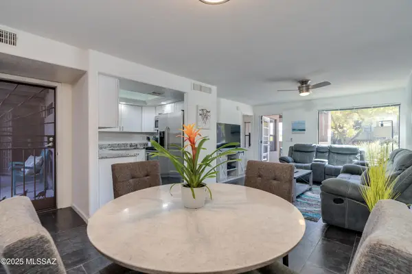 5800 N Kolb Road #11160, Tucson, AZ 85750