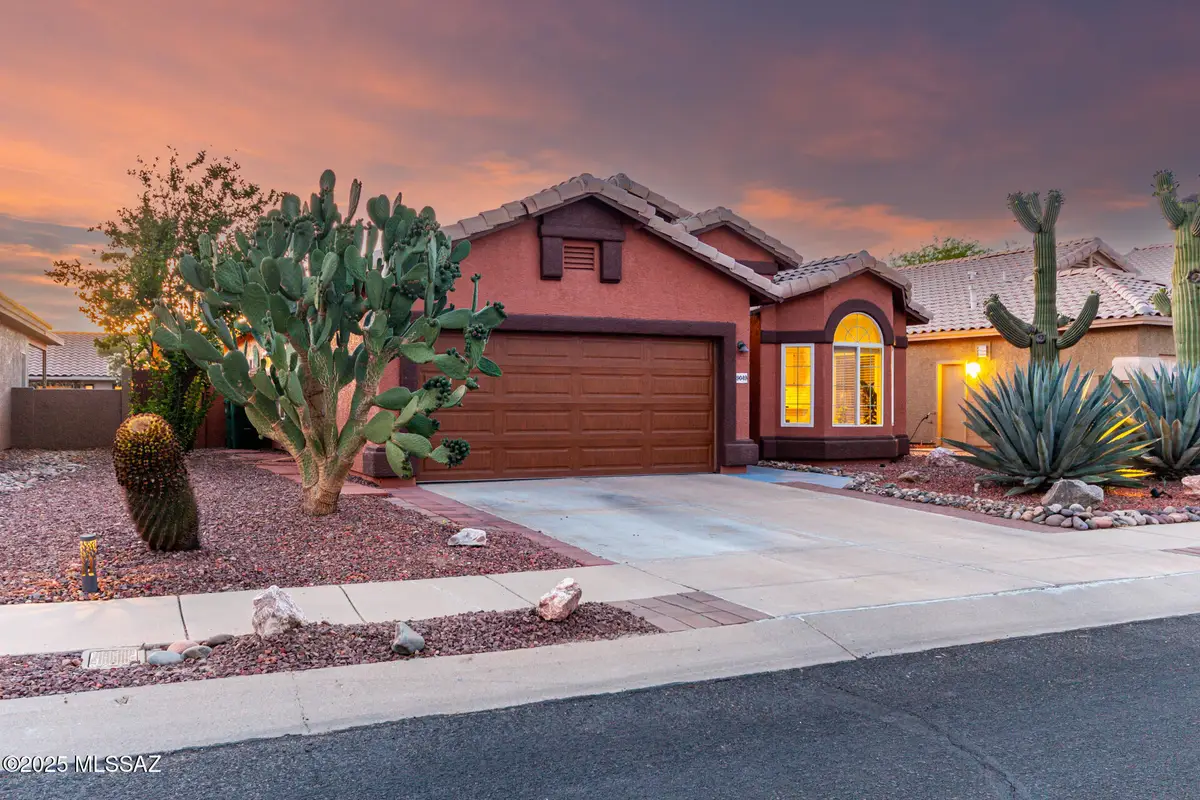 9049 N Palm Brook Drive, Tucson, AZ 85743 - Image #1