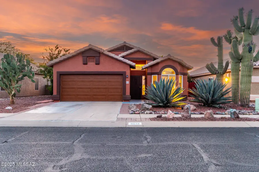 9049 N Palm Brook Drive, Tucson, AZ 85743 - Image #2