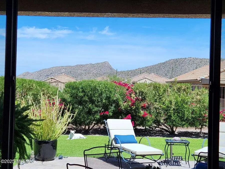 7100 W Cliff Spring Trail, Marana, AZ 85658 - Image #2