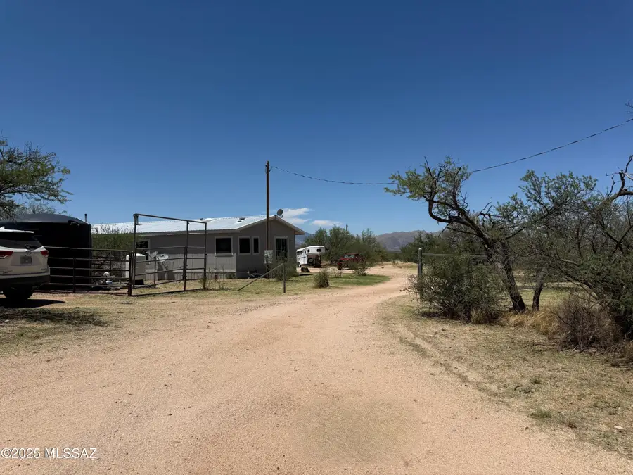 2720 W Blueflax Lane, Benson, AZ 85602 - Image #2