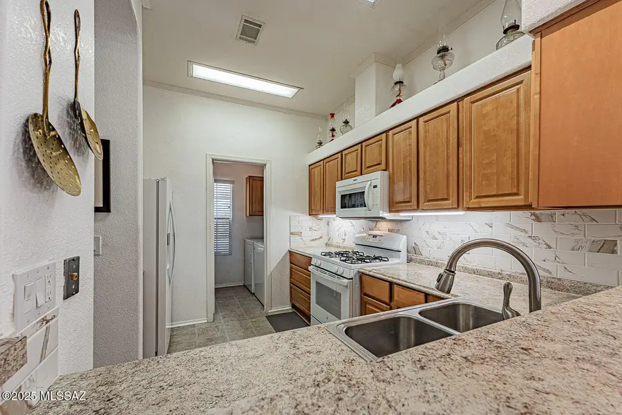 542 W Riverdale, Green Valley, AZ 85614 - Image #3