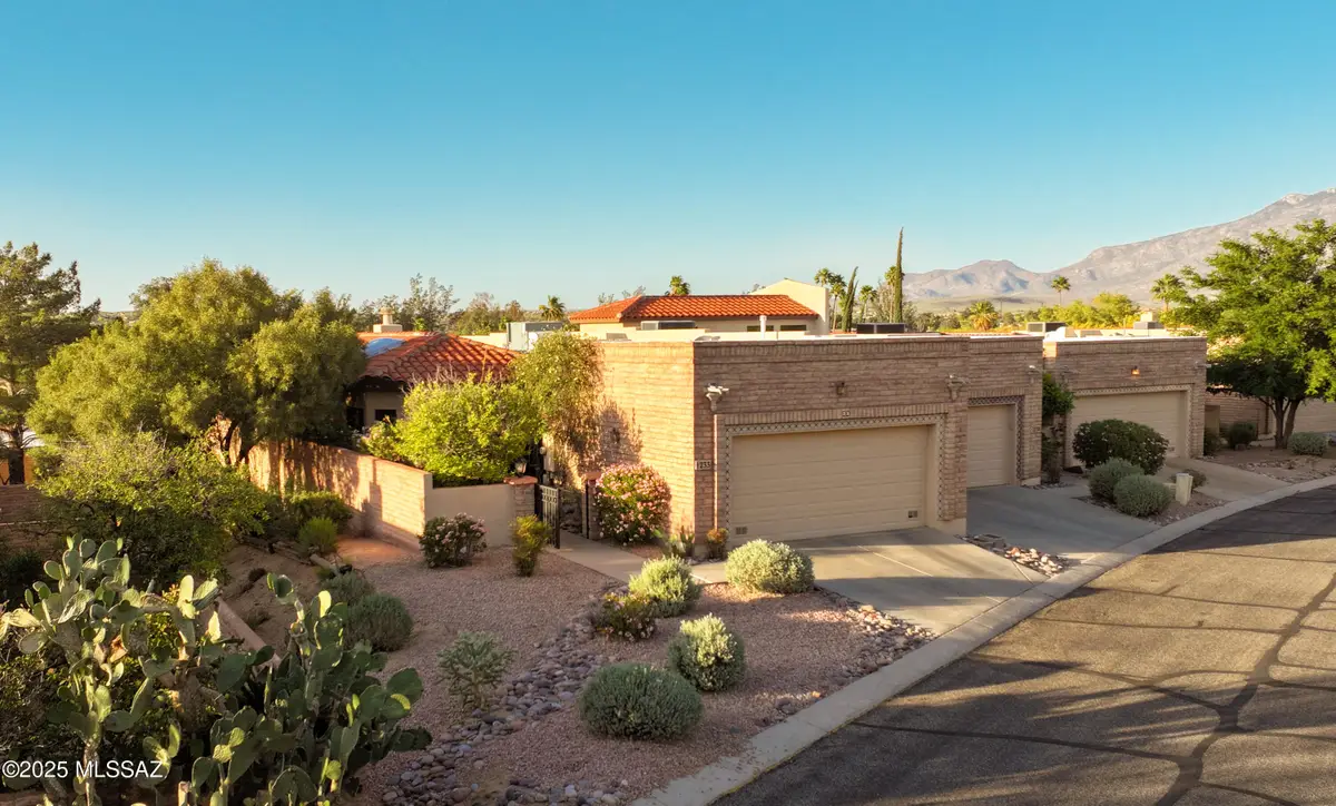 233 E Crooked Stick, Oro Valley, AZ 85737 - Image #1