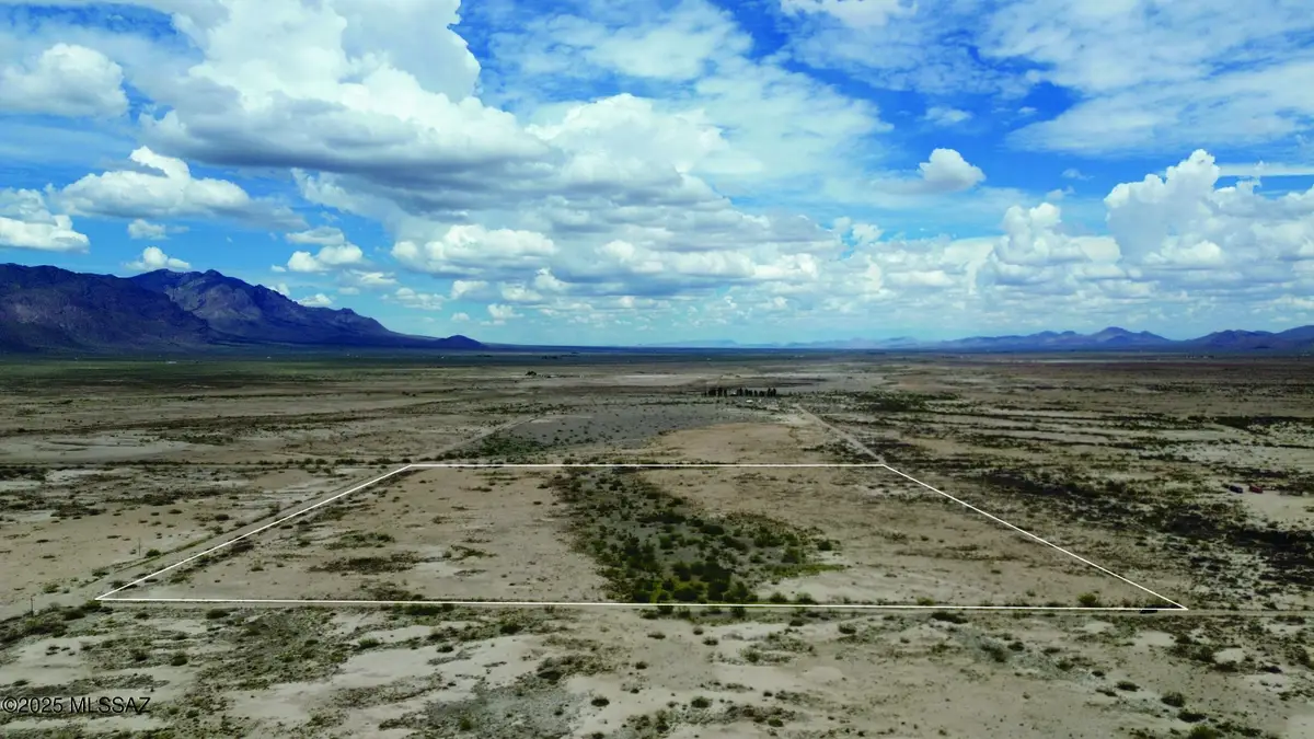 40.98 Acre E Many Wells Road #32, Portal, AZ 85632 - Image #1