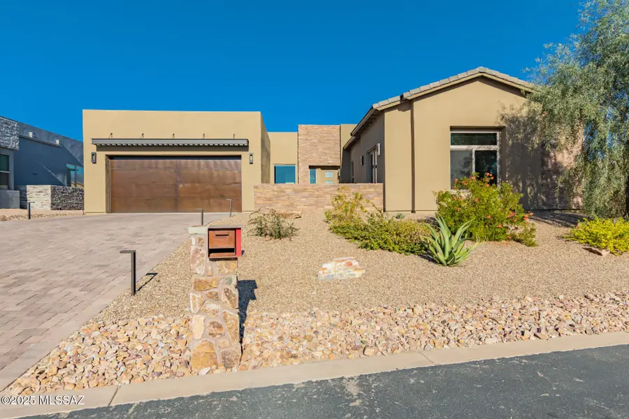 14184 N Hidden Enclave Place, Oro Valley, AZ 85755 - Image #2