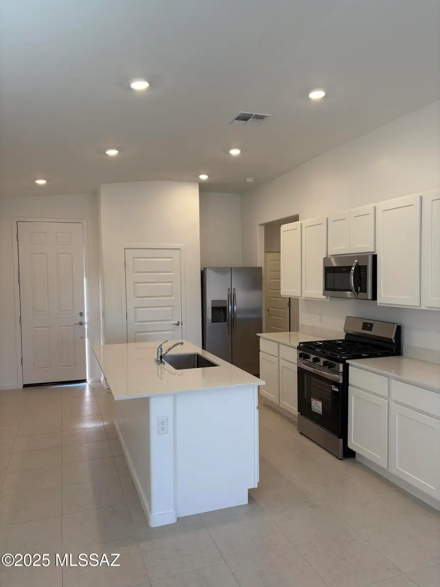 7082 W Joycliff, Tucson, AZ 85757 - #3