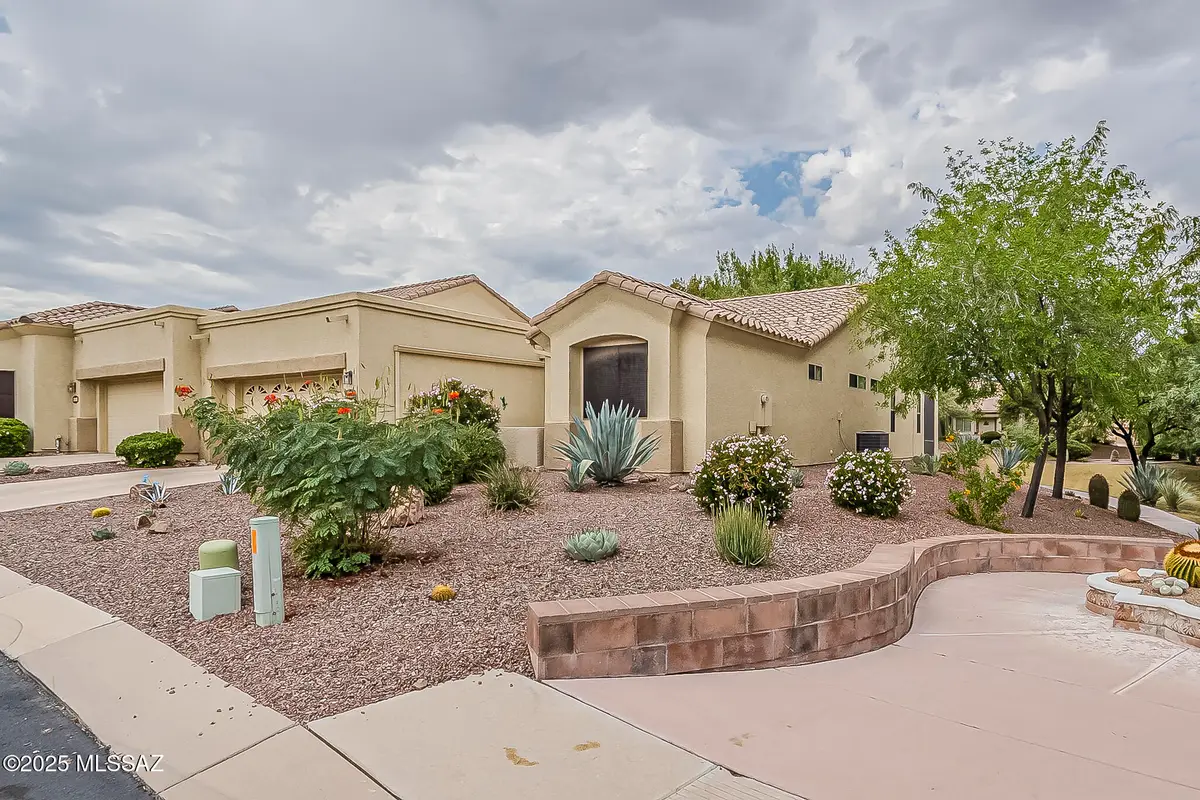 490 W Moorwood Street, Green Valley, AZ 85614 - Image #1