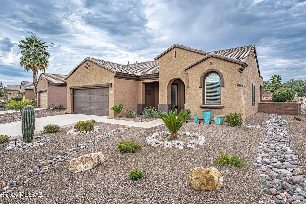 5864 S Azure Vista Way, Green Valley, AZ 85622 - Image #1