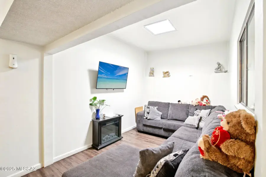 914 W Wedwick Street, Tucson, AZ 85706 - Image #3