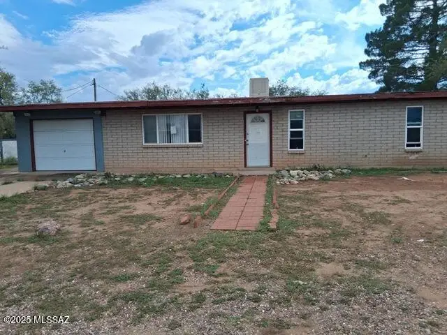 28 E Hawthorne Street, Huachuca City, AZ 85616 - Image #1
