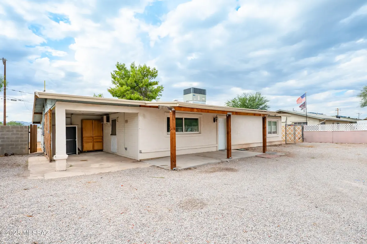 3233 N El Tovar Avenue, Tucson, AZ 85705 - Image #1