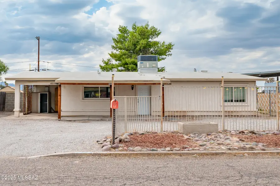 3233 N El Tovar Avenue, Tucson, AZ 85705 - Image #2