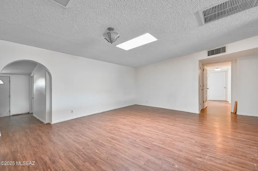 3233 N El Tovar Avenue, Tucson, AZ 85705 - Image #3