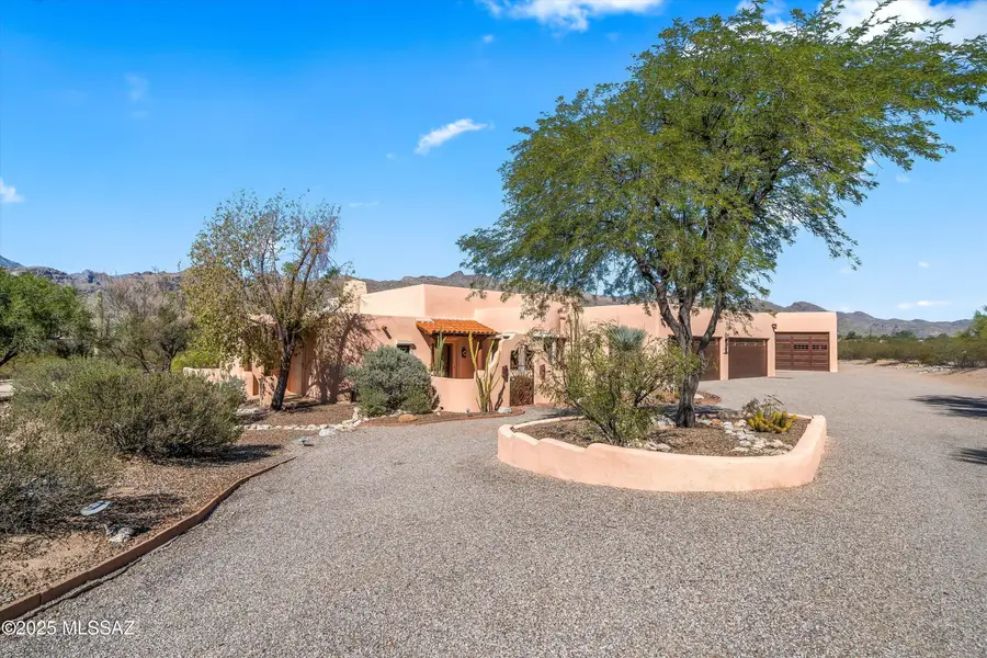 10041 E Rayann Place, Tucson, AZ 85749 - Image #2