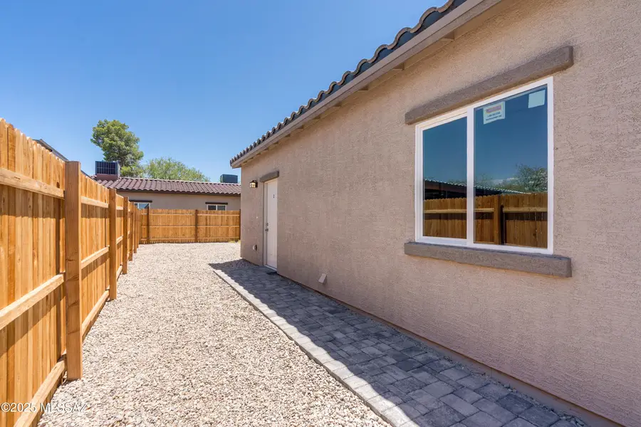 4205 N 16th Place, Tucson, AZ 85705 - Image #2