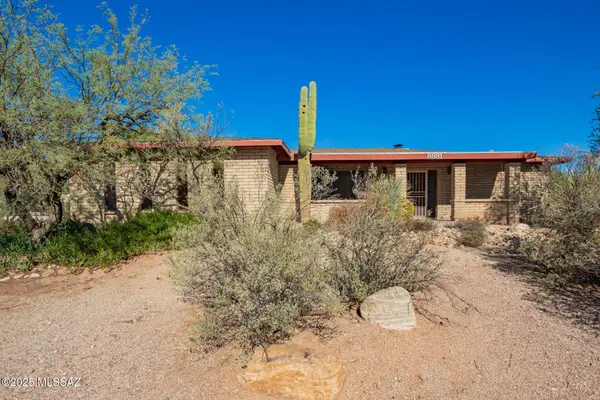 8881 E Saddleback Drive, Tucson, AZ 85749