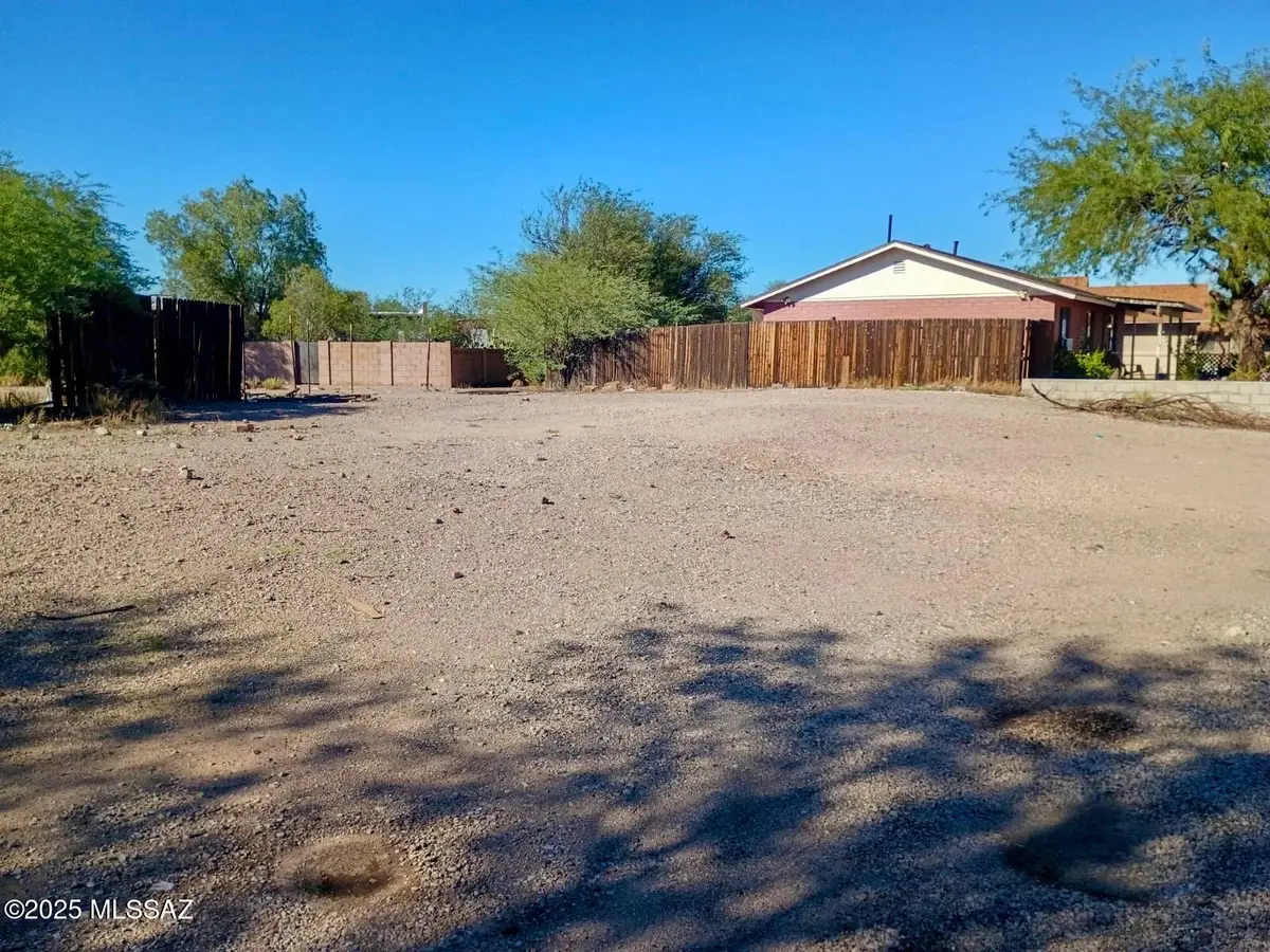 1574 W Calle Guadalajara, Tucson, AZ 85713 - Image #1