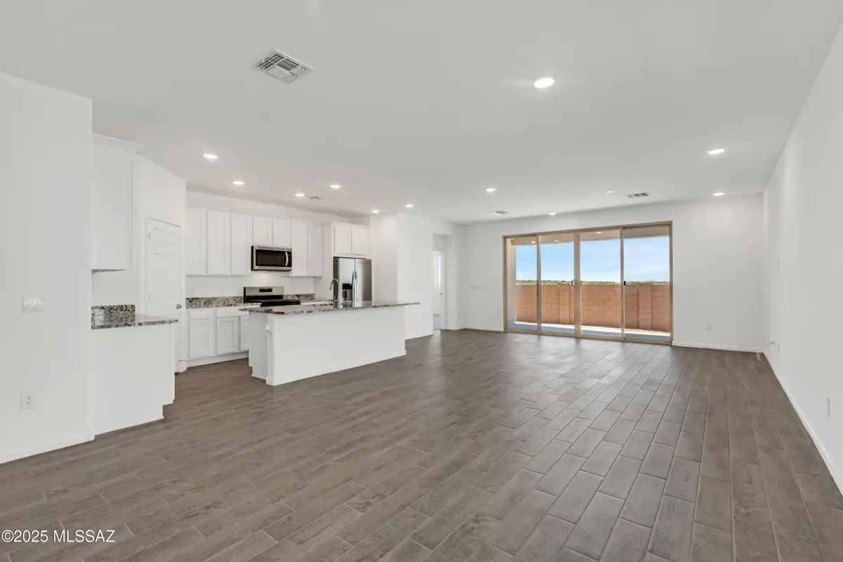 10104 S Arnold Ranch, Vail, AZ 85641 - Image #1