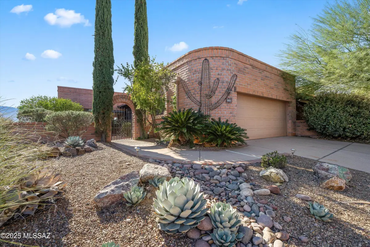 3363 S Calle Del Albano, Green Valley, AZ 85622 - Image #1