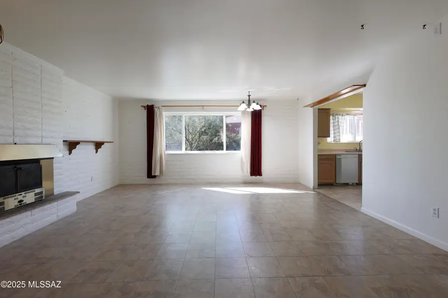 532 N Chalet Avenue, Tucson, AZ 85748 - Image #3