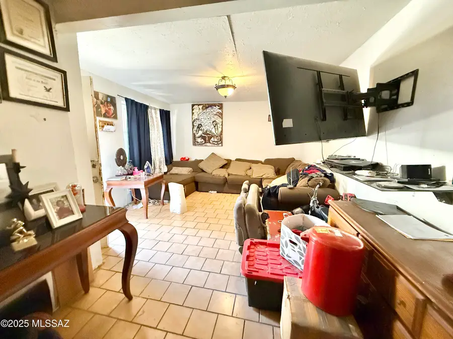 535 W Elm Street, Nogales, AZ 85621 - Image #2