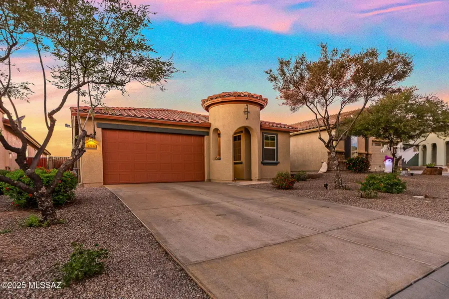 12147 N Golden Mirror Drive, Marana, AZ 85658 - Image #2