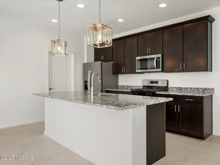 760 W Calle Cubeta, Sahuarita, AZ 85629 - Image #3
