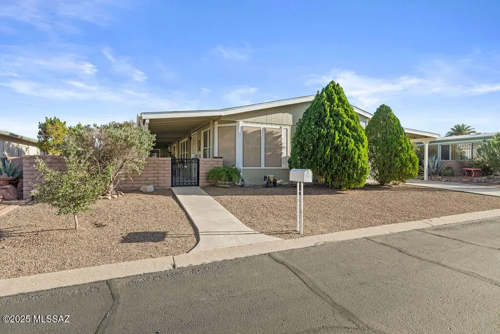 107 W Mora Drive, Green Valley, AZ 85614 - Image #1