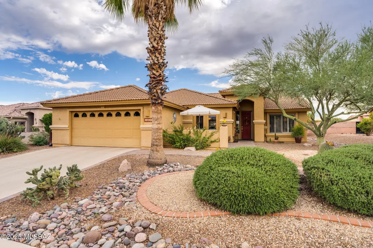 1821 E Redstart Road, Green Valley, AZ 85614 - Image #1