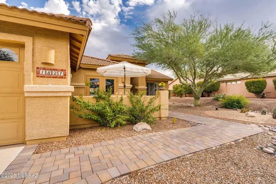 1821 E Redstart Road, Green Valley, AZ 85614 - Image #3