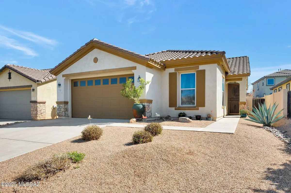 329 W Vuelta Friso, Sahuarita, AZ 85629 - Image #1