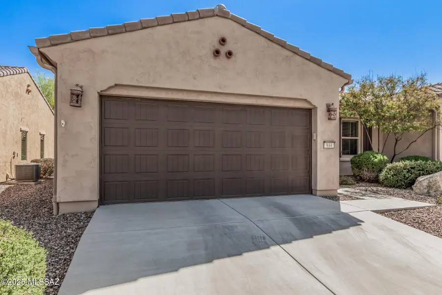 844 Broken Hills Drive, Green Valley, AZ 85614 - Image #3