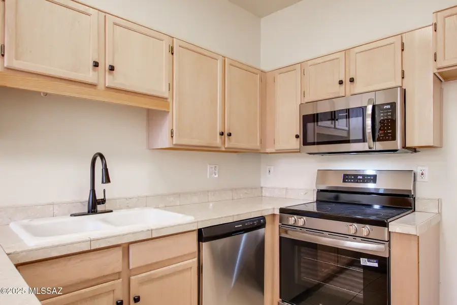 1809 N Rio Yaqui, Green Valley, AZ 85614 - Image #2