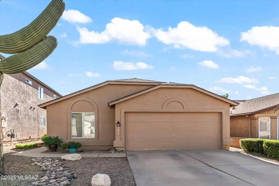 9048 E Orchid Vine Drive, Tucson, AZ 85747 - Image #2