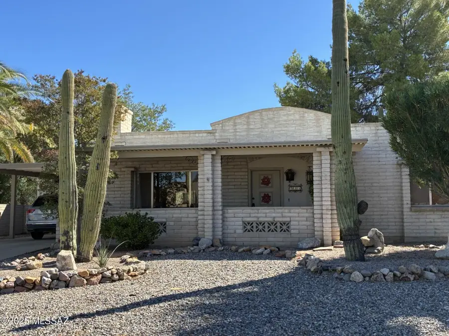 935 S La Higuera, Green Valley, AZ 85614 - Image #2