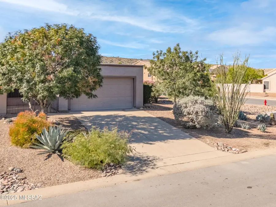 1813 N Rio Yaqui, Green Valley, AZ 85614 - Image #2