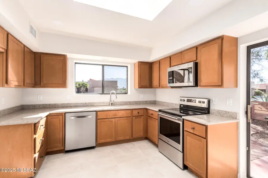 3808 S Va Del Reyecuelo, Green Valley, AZ 85622 - Image #2