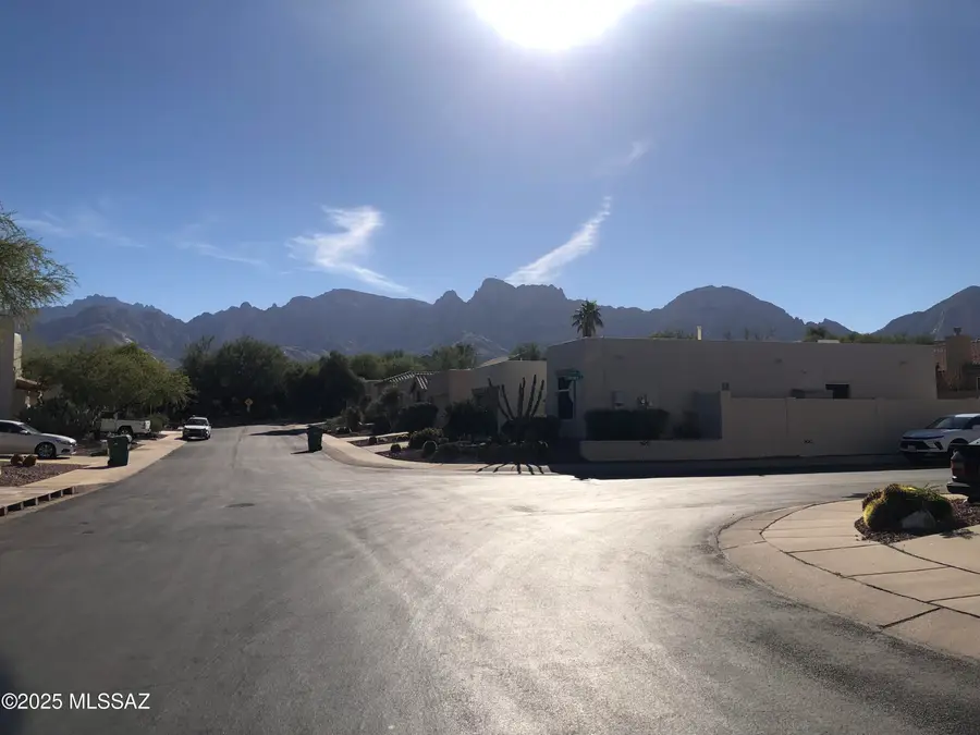 11986 N Labyrinth Drive, Tucson, AZ 85737 - Image #3