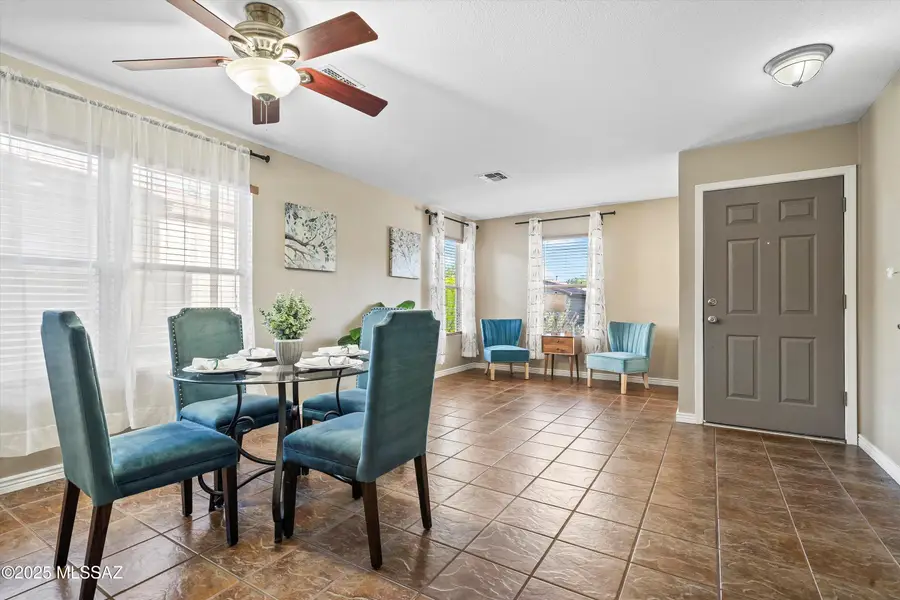 10069 N Blue Crossing Way, Tucson, AZ 85743 - Image #3