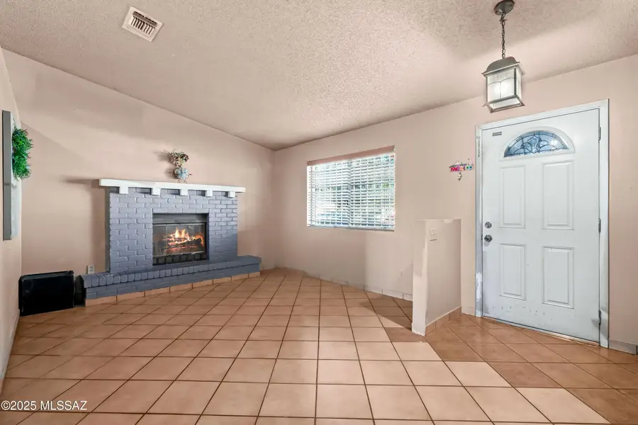 6050 S Springbrook Drive, Tucson, AZ 85746 - Image #3