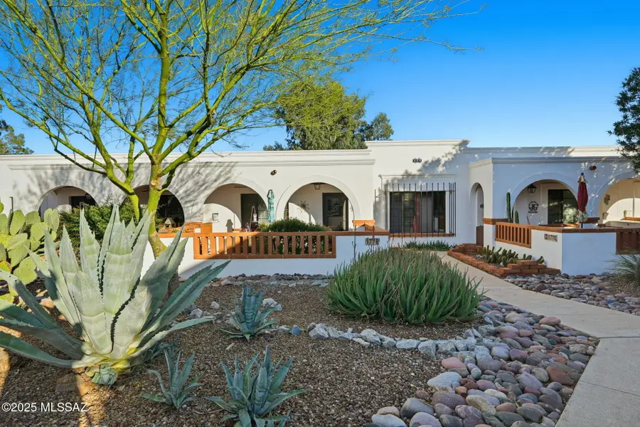 177 S Paseo Pena #B, Green Valley, AZ 85614 - Image #2