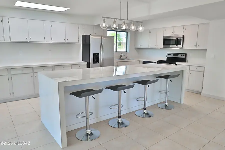 8262 E Camino Herradura, Tucson, AZ 85750 - Image #2