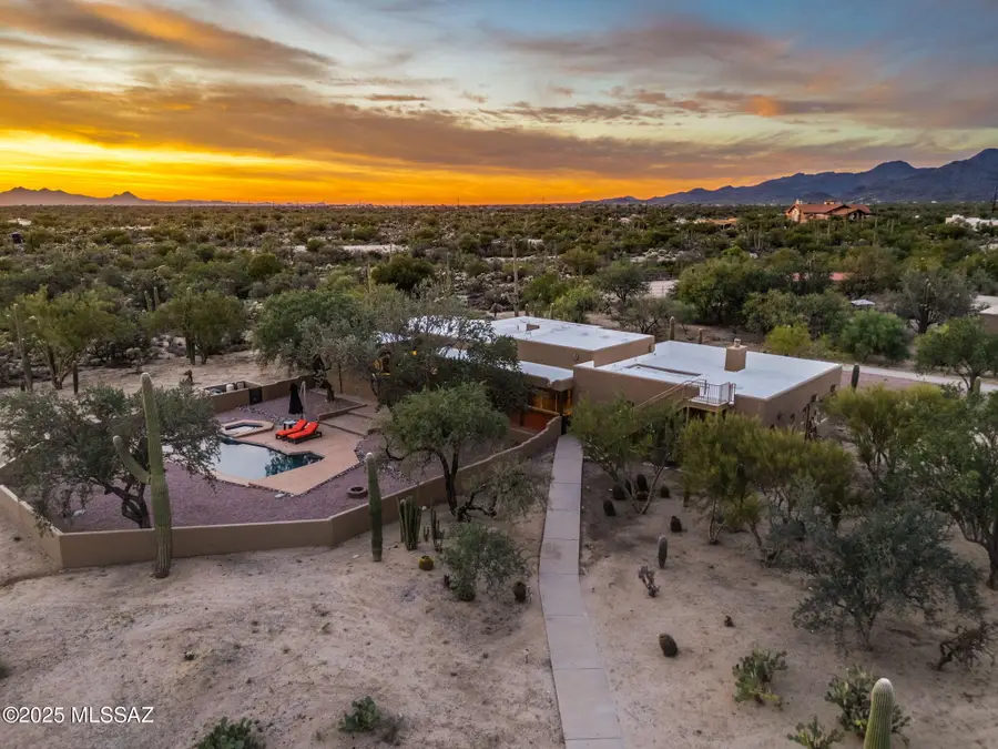 11735 N Vista Del Sol, Oro Valley, AZ 85742 - Image #3